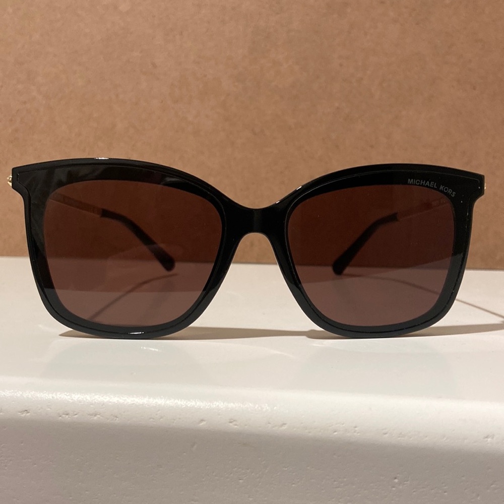 Michael Kors sunglasses NEW. With original receipt for proof